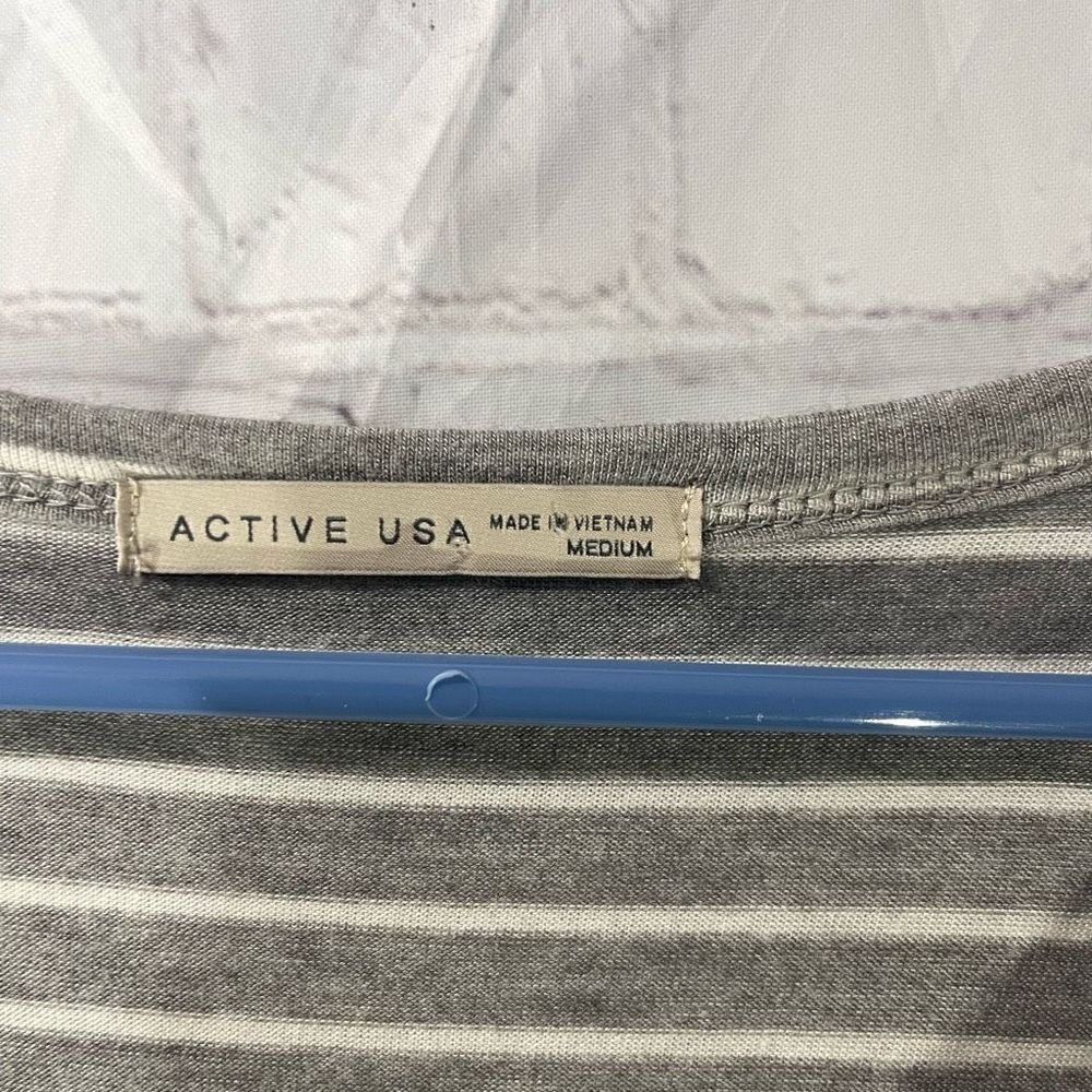 Active USA Tie Front Top - Picture 3 of 6